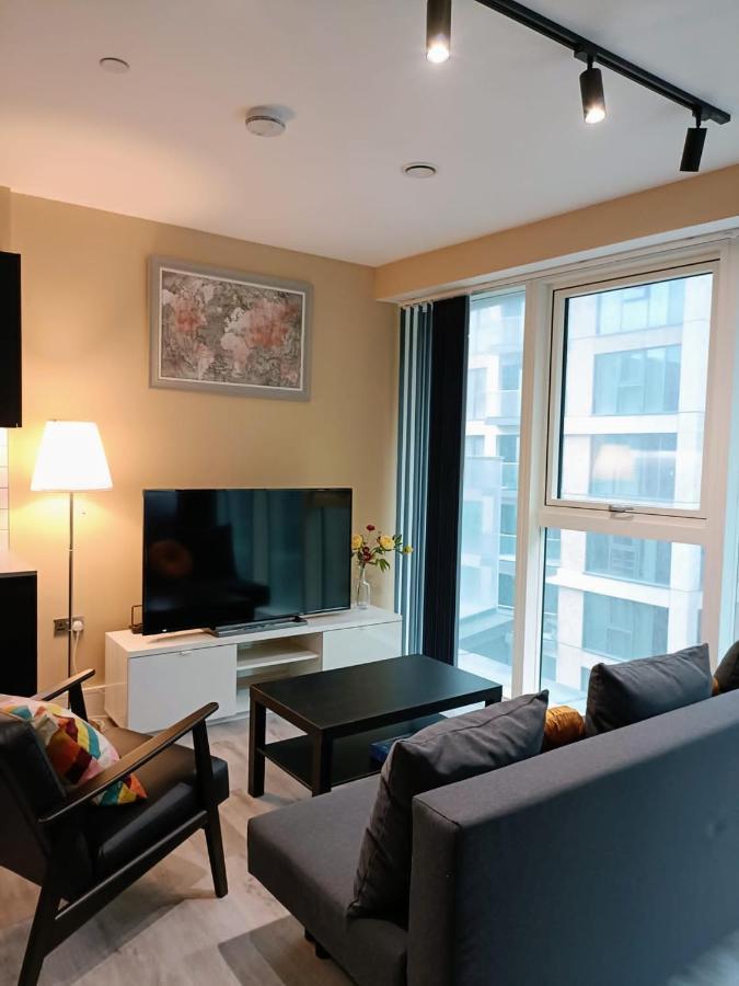 伦敦One West Point , Icon Tower公寓 外观 照片